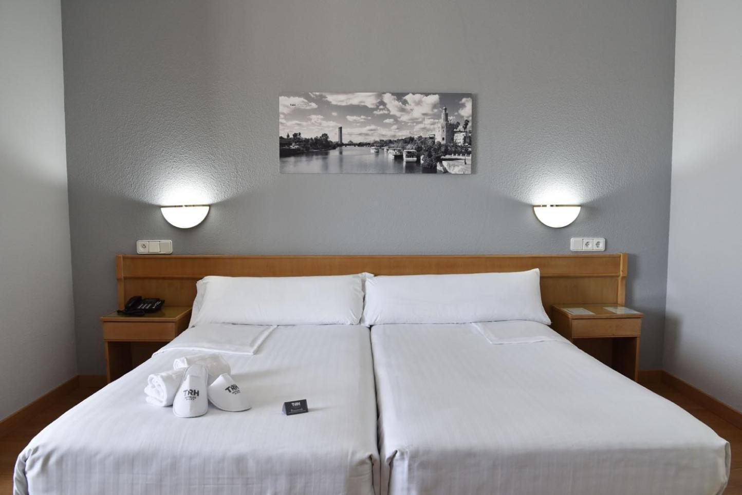 Hotel Trh La Motilla Dos Hermanas Eksteriør billede